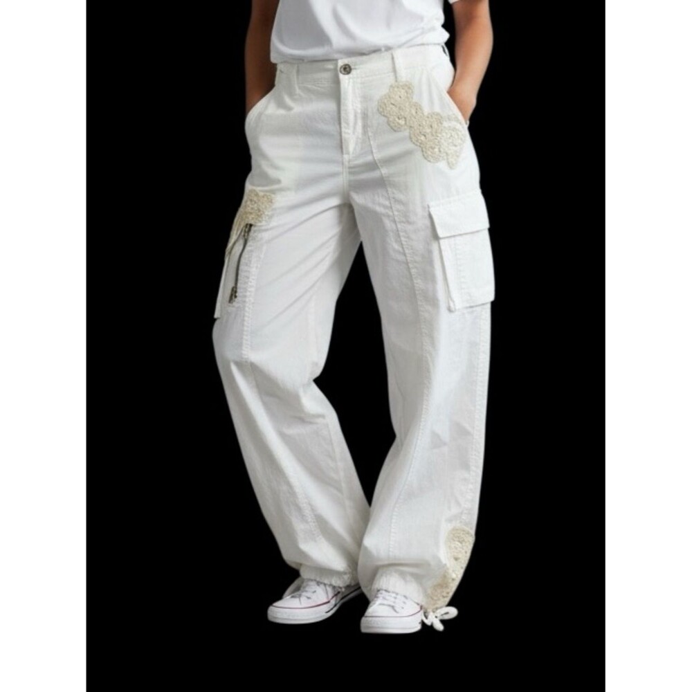 Juniors White Cargo Pants with Lace Appliqué | Whimsigoth Boho pants NWOT S.